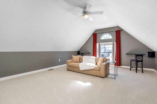 2645 Weyant Street, Lewis Center, OH 43035