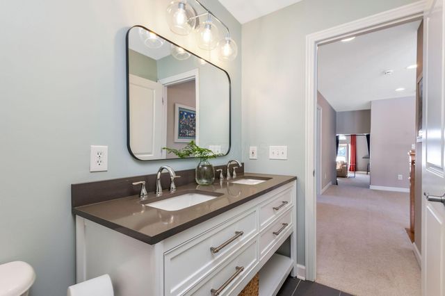 2645 Weyant Street, Lewis Center, OH 43035