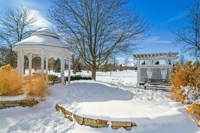 2645 Weyant Street, Lewis Center, OH 43035