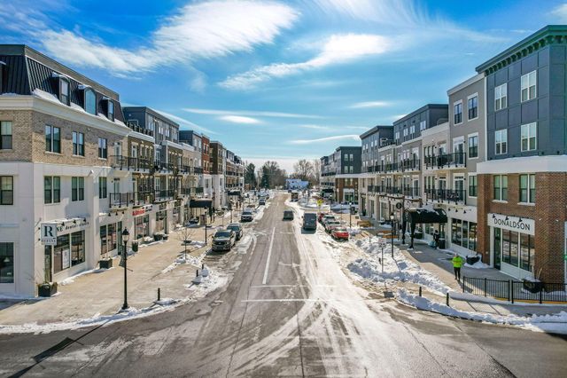 2645 Weyant Street, Lewis Center, OH 43035