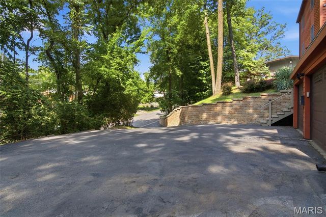 110 Autumn Lane, Belleville, IL 62223