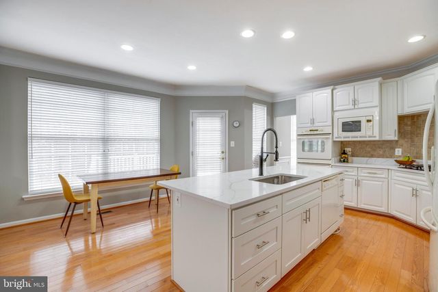 42007 PEPPERBUSH PL, Aldie, VA 20105