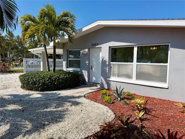 200 140TH AVENUE E W, Madeira Beach, FL 33708