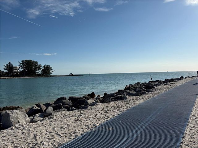 200 140TH AVENUE E W, Madeira Beach, FL 33708