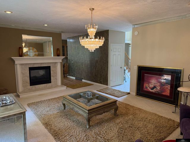 936 S 181 Street, Elkhorn, NE 68022
