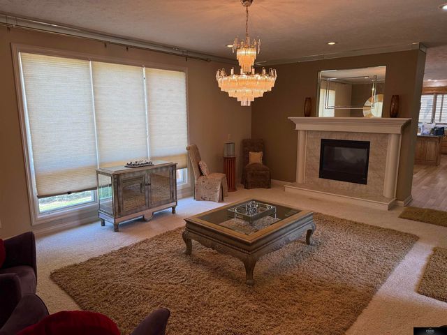 936 S 181 Street, Elkhorn, NE 68022