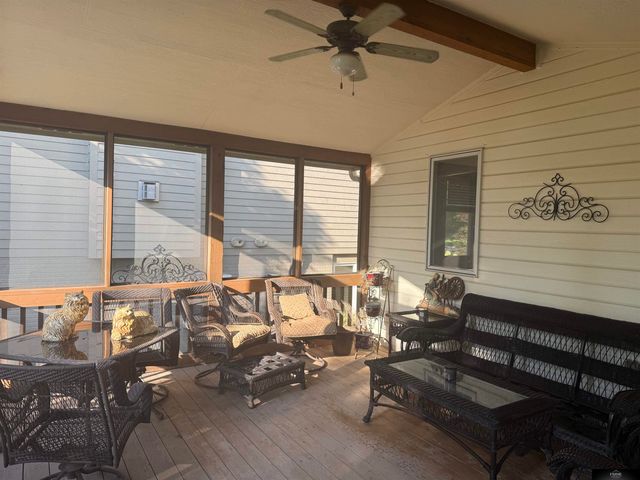 936 S 181 Street, Elkhorn, NE 68022