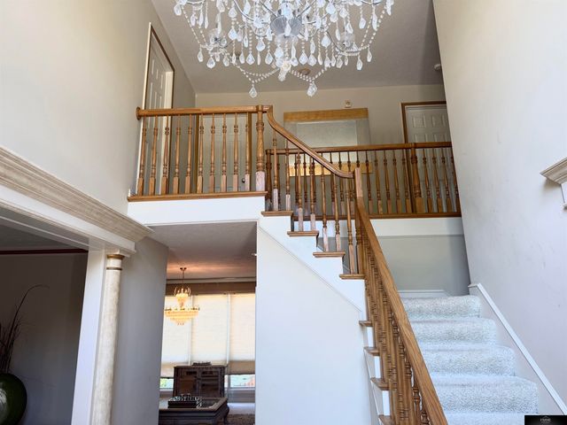 936 S 181 Street, Elkhorn, NE 68022
