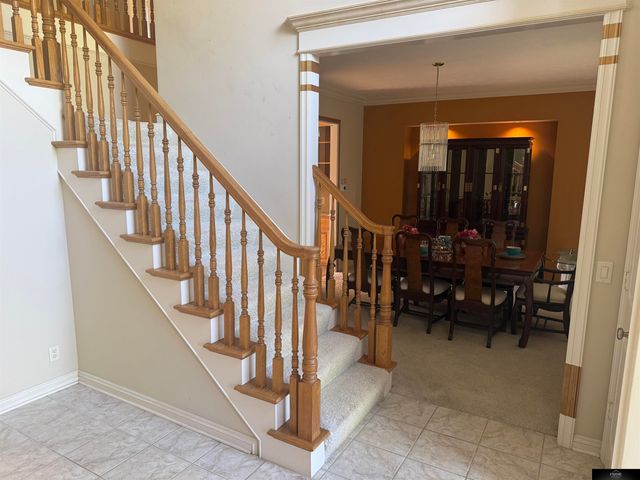 936 S 181 Street, Elkhorn, NE 68022