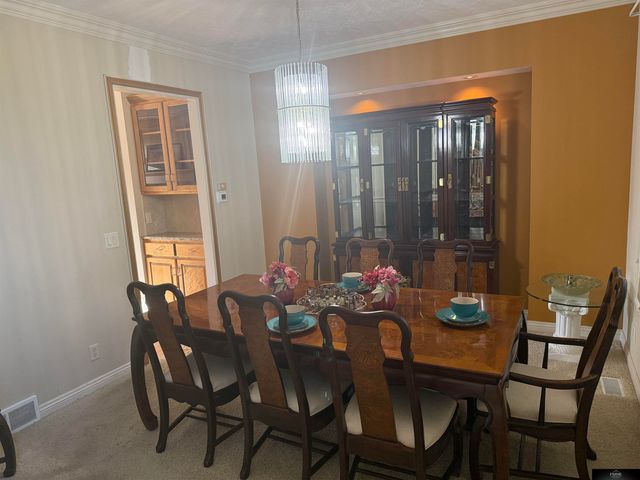 936 S 181 Street, Elkhorn, NE 68022