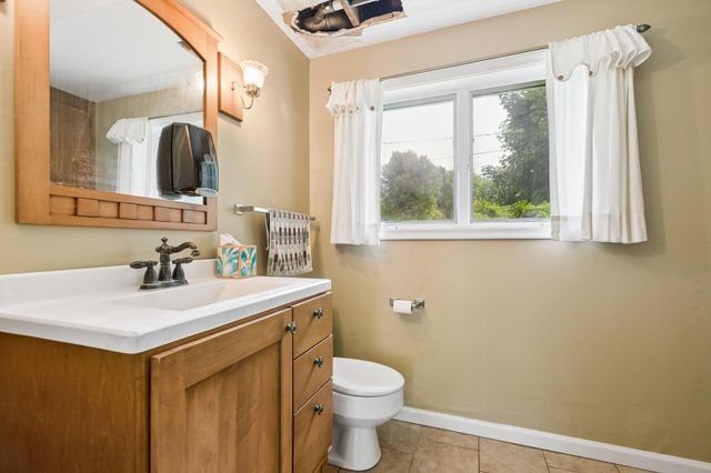 220 CLOVERDALE Drive, Council Bluffs, IA 51503
