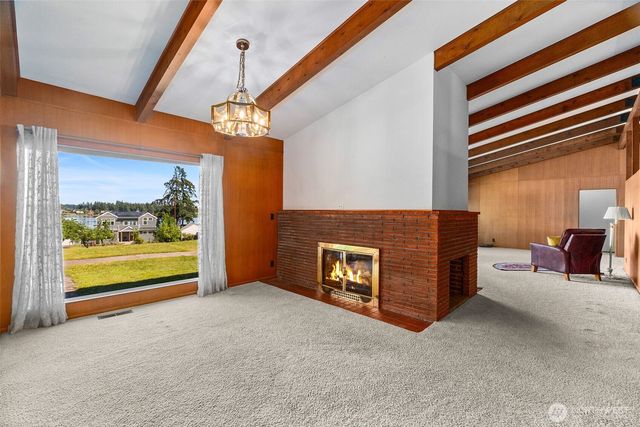 8006 Urquhart Street NW, Olympia, WA 98502