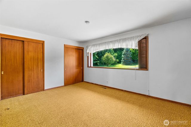 8006 Urquhart Street NW, Olympia, WA 98502