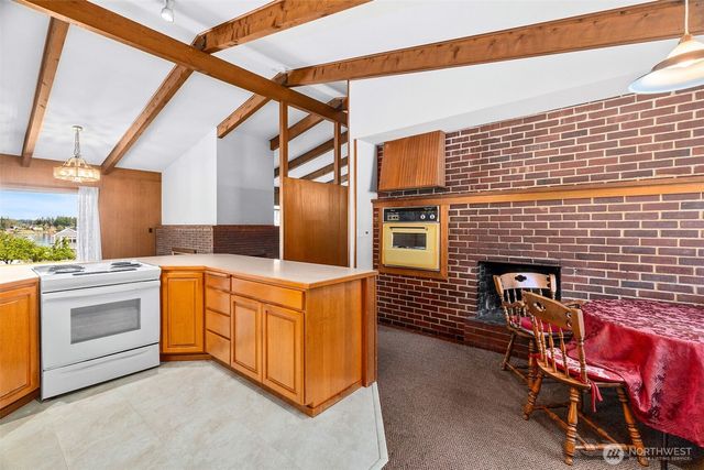 8006 Urquhart Street NW, Olympia, WA 98502