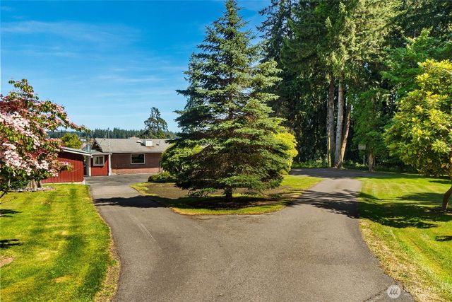 8006 Urquhart Street NW, Olympia, WA 98502