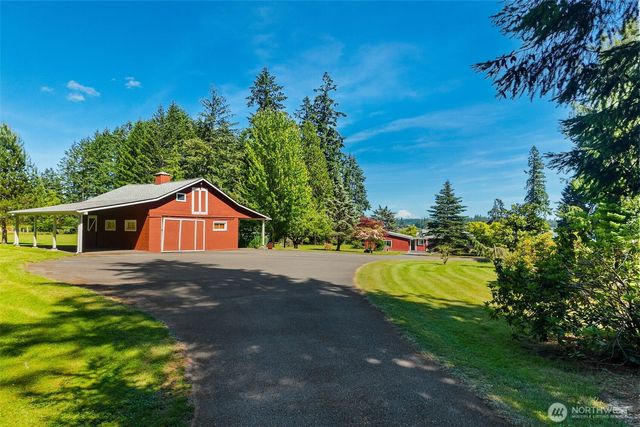 8006 Urquhart Street NW, Olympia, WA 98502