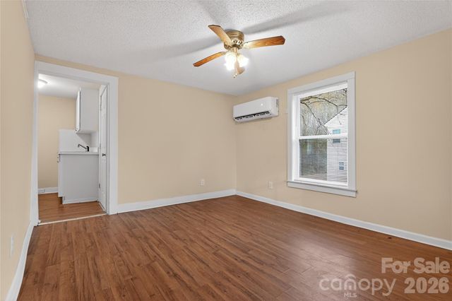 1028 East Drive, Gastonia, NC 28052