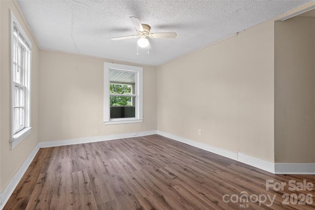 1028 East Drive, Gastonia, NC 28052