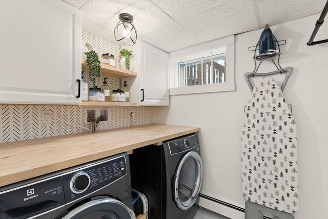 12 Pinecroft Ave, Holden, MA 01520