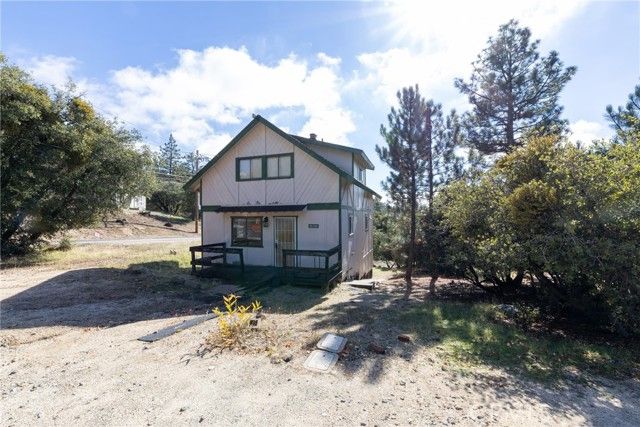 26785 Hopkins, Idyllwild, CA 92549