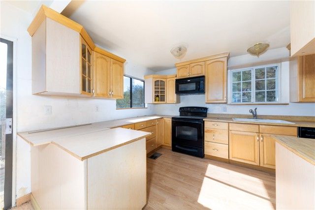 26785 Hopkins, Idyllwild, CA 92549