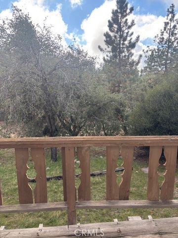 26785 Hopkins, Idyllwild, CA 92549