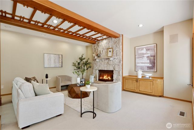 6265 160th Avenue SE, Bellevue, WA 98006