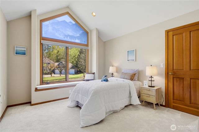 6265 160th Avenue SE, Bellevue, WA 98006