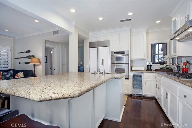 441 Carnation Avenue, Corona Del Mar, CA 92625