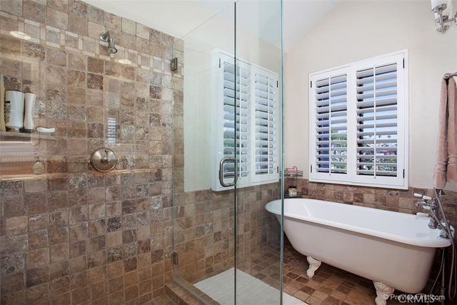 441 Carnation Avenue, Corona Del Mar, CA 92625