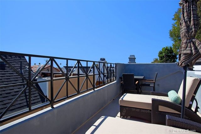 441 Carnation Avenue, Corona Del Mar, CA 92625