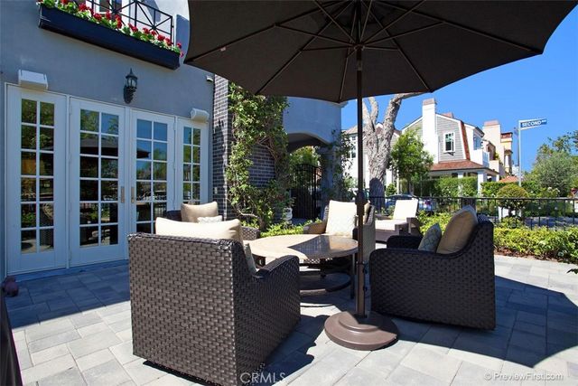 441 Carnation Avenue, Corona Del Mar, CA 92625
