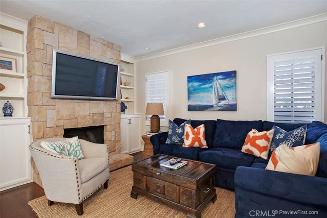 441 Carnation Avenue, Corona Del Mar, CA 92625
