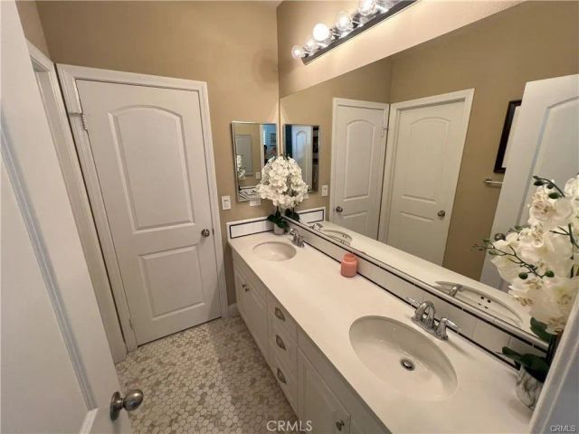 4866 Stoneglen Avenue, Fontana, CA 92336