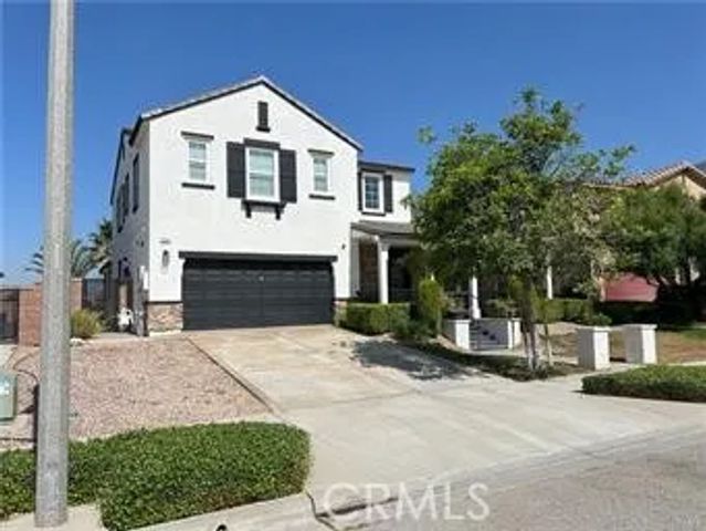 4866 Stoneglen Avenue, Fontana, CA 92336