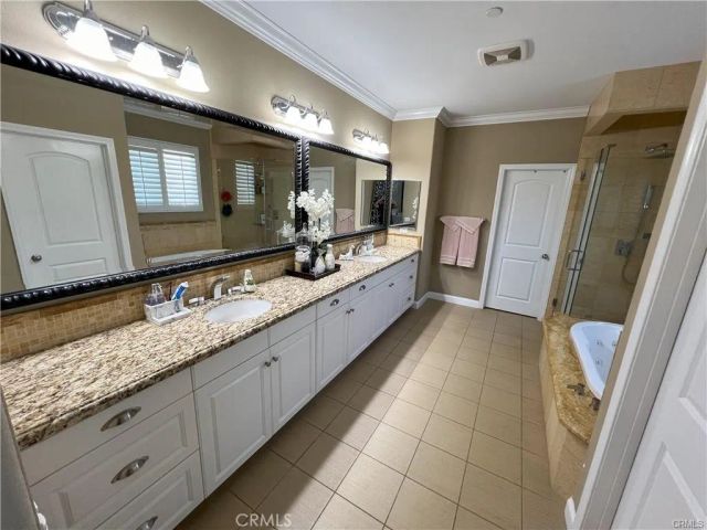 4866 Stoneglen Avenue, Fontana, CA 92336