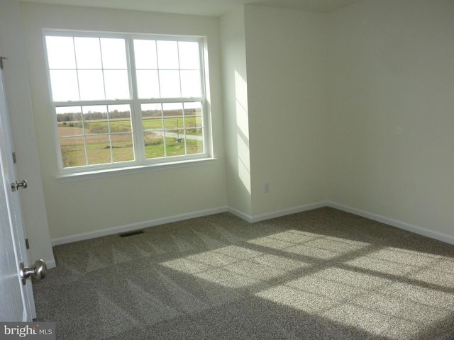 272 DOYLESTOWN RD, Smyrna, DE 19977