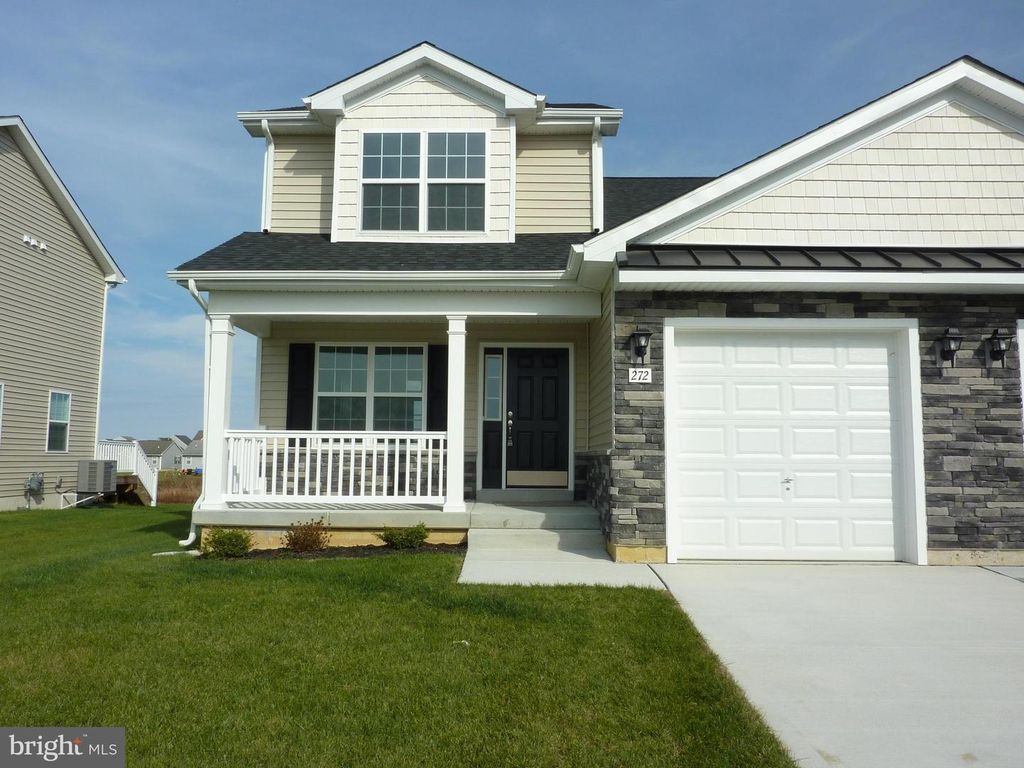 272 DOYLESTOWN RD, Smyrna, DE 19977