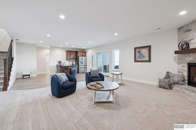 21746 Bayshore Drive, Columbus, NE 68601