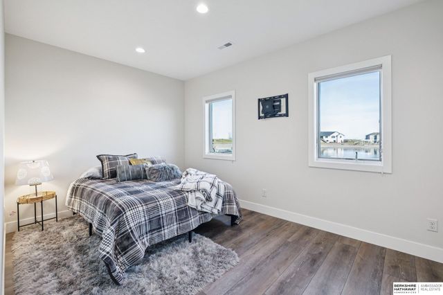 21746 Bayshore Drive, Columbus, NE 68601