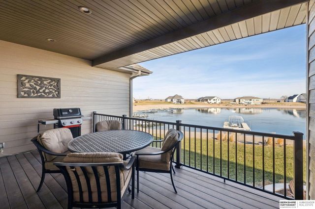 21746 Bayshore Drive, Columbus, NE 68601