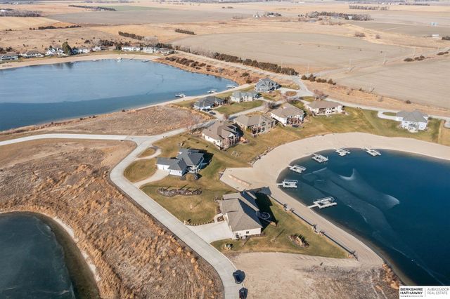 21746 Bayshore Drive, Columbus, NE 68601