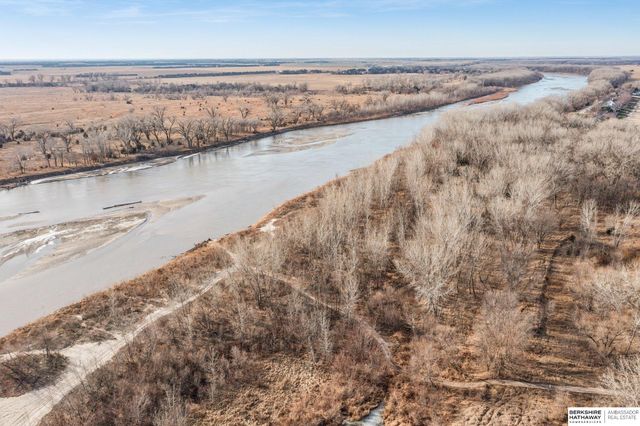 21746 Bayshore Drive, Columbus, NE 68601