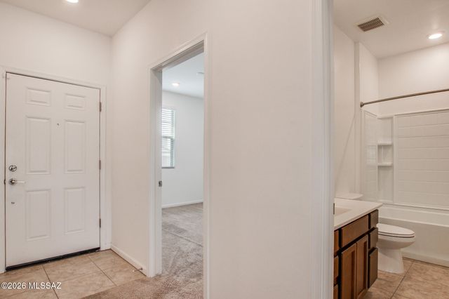 7845 S Sugarbend Drive, Tucson, AZ 85757