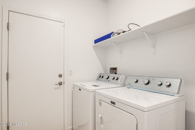 7845 S Sugarbend Drive, Tucson, AZ 85757