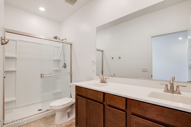 7845 S Sugarbend Drive, Tucson, AZ 85757