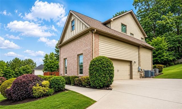 3641 Mountain Cove Road, Snellville, GA 30039