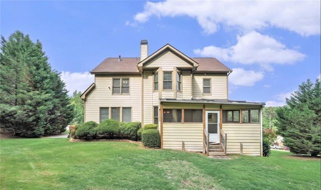 3641 Mountain Cove Road, Snellville, GA 30039