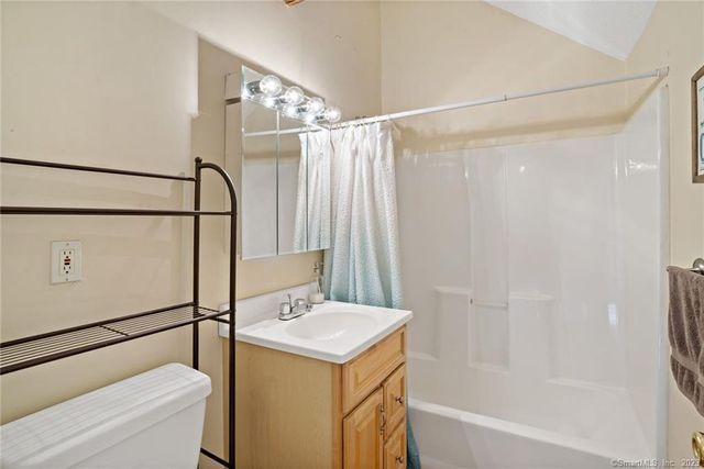 210 Broadway Road 210, Milford, CT 06460