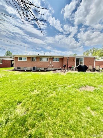 9824 Tullamoor Drive, Unincorporated, MO 63136